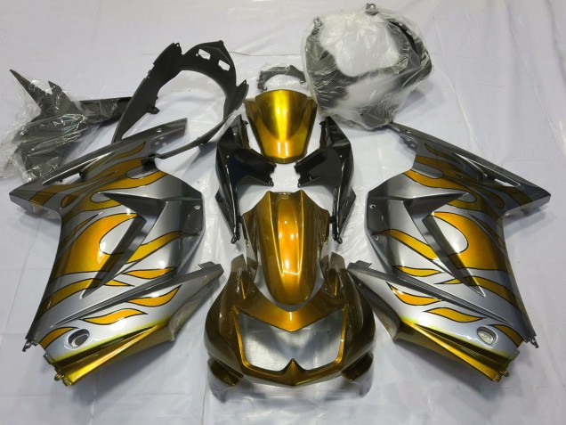 Preisgünstige Kawasaki Ninja 250 Motorrad Verkleidung 2008-2012 - Silber Gold Flamme