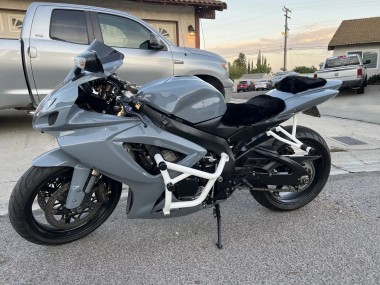 Preisgünstige Suzuki GSXR 600 / GSXR 750 Motorrad Verkleidung Kit 2006-2007 - Nardo Grau
