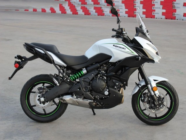 Preisgünstige Kawasaki Versys 650 Motorrad Verkleidung 2015-2021 - Weiss