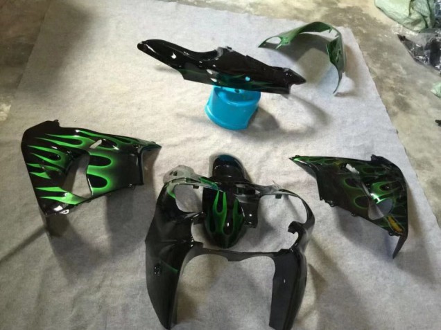 Preisgünstige Kawasaki ZX9R 02-03 Verkleidungen - Glänzend Schwarze Grüne Flamme Preisgünstige Kawasaki ZX9R 02-03 Verkleidungen - Glänzend Schwarze Grüne Flamme