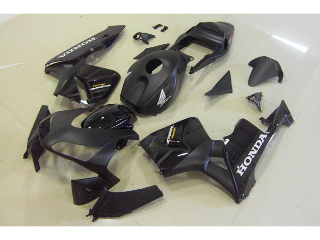 Preisgünstige Honda CBR 600 RR 03-04 Verkleidungen - Schwarz Preisgünstige Honda CBR 600 RR 03-04 Verkleidungen - Schwarz