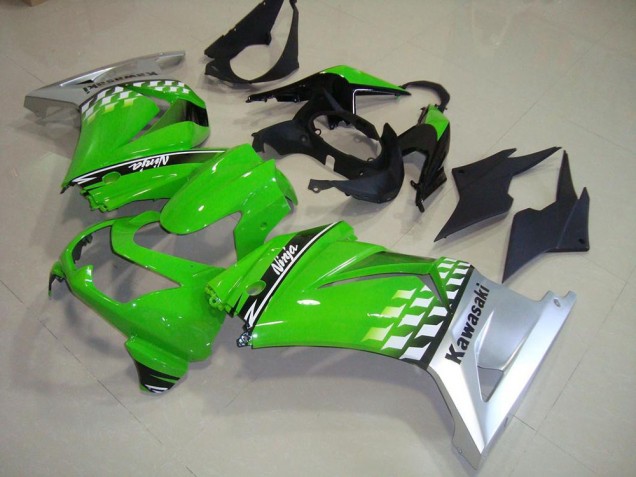 Preisgünstige Kawasaki ZX 250R 08-12 Verkleidungen - Grün Silber Preisgünstige Kawasaki ZX 250R 08-12 Verkleidungen - Grün Silber
